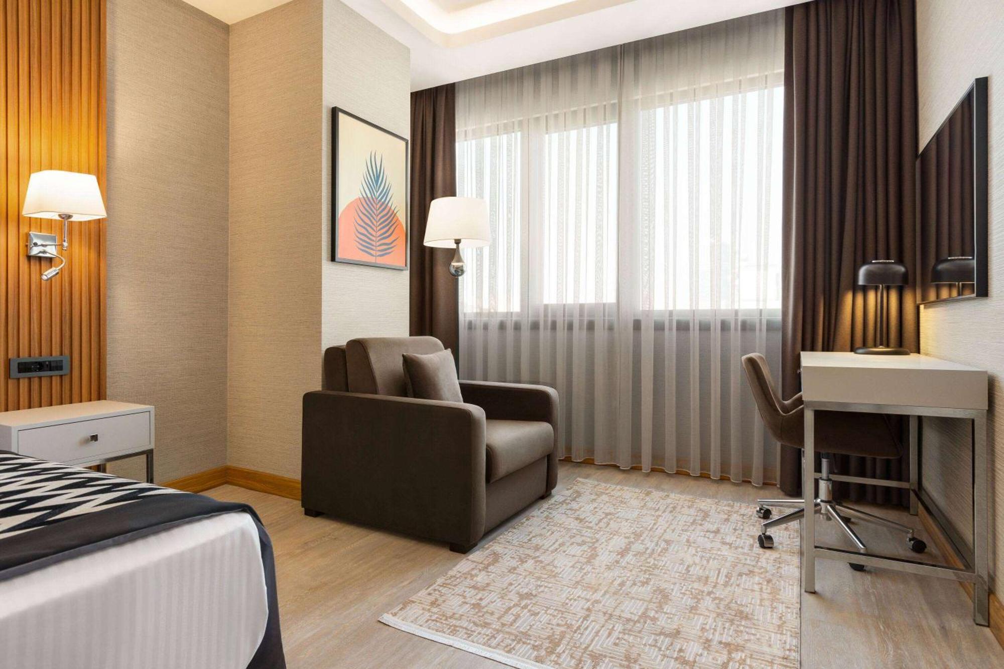 ОТЕЛЬ RAMADA ENCORE BY WYNDHAM ISTANBUL SISLI СТАМБУЛ 4* (Турция) - от  15123 RUB | NOCHI